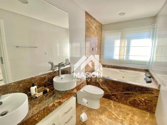 Imagem Casa com 4 dormitórios à venda, 300 m² por R$ 2.300.000,00 - Interlagos - Vila Velha/ES