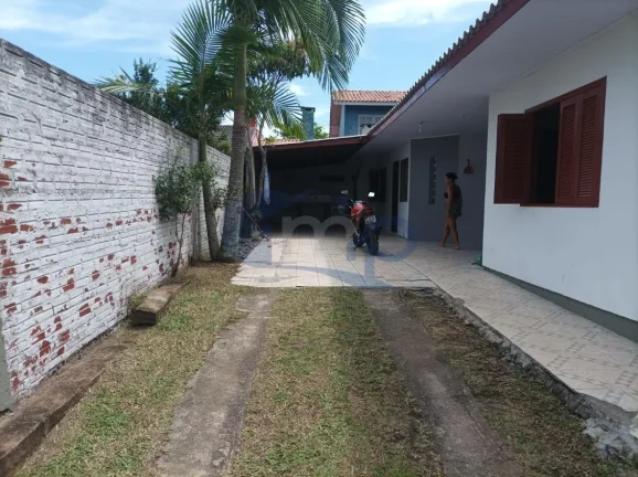 Imagem 2 casas com 2 quartos cada na Praia Itapeva em Torres