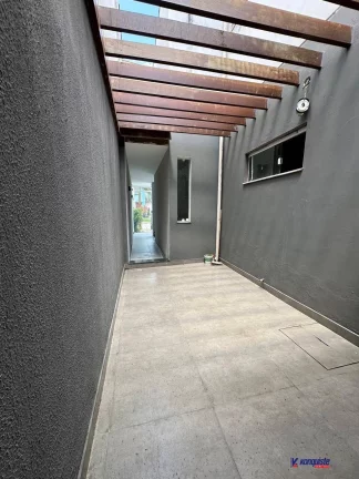 Imagem ALUGO CASA 3/4 + SUÍTES-CONDOMÍNIO- SIM