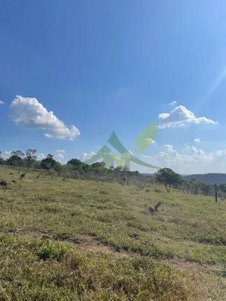 Imagem Paraíso Rural em Atibaia: Natureza, Vistas Deslumbrantes e Conexão Urbana
