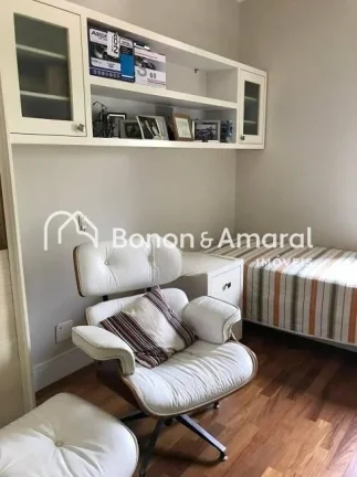 Imagem Apartamento com 3 quartos e 5 banheiros à venda, Cambuí

Lindo e excelente apartamento, reformado ...