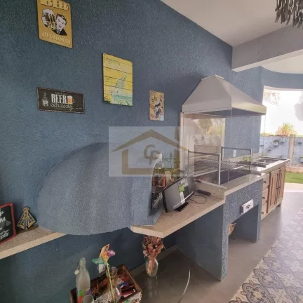 Imagem Linda!!! Casa com 3 quartos sendo Duas Semi Suítes, 4 vagas