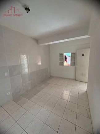 Imagem Oportunidade para renda - com 3 casas