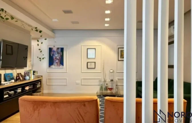 Imagem Apartamento Espaçoso com 3 Suítes e 2 Vagas no Centro de Santa Maria