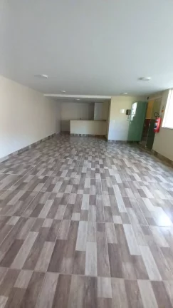 Imagem Vendo este lindo apto de 2 quartos, vaga de garagem, sacada. Nova Friburgo.