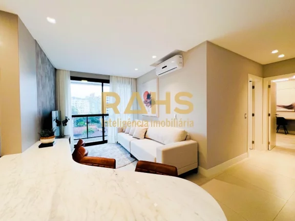 Imagem Lindo Apartamento no Bairro Atiradores Decorado e Equipado com 81,43 m². 2 suítes, lavabo, sacada ...