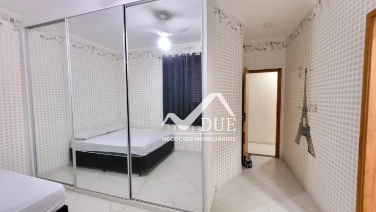 Imagem Casa com 3 suites à venda, 219 m² por R$ 1.650.000 - Embaré - Santos/SP