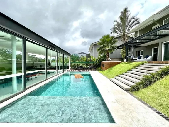 Casa com 4 Quartos à Venda, 463 m² em Jardim Indaia - Embu Das Artes