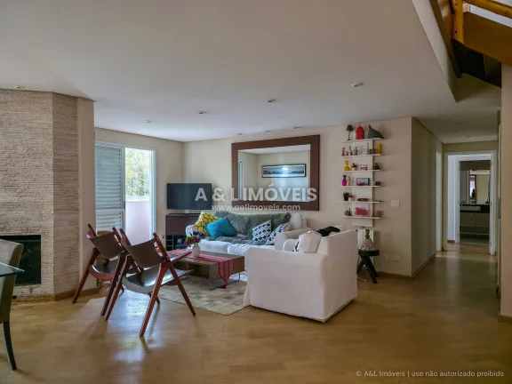 Imagem Duplex Vila Capivari, Campos do Jordão - 229 m², 4 Dorms., 3 Vagas