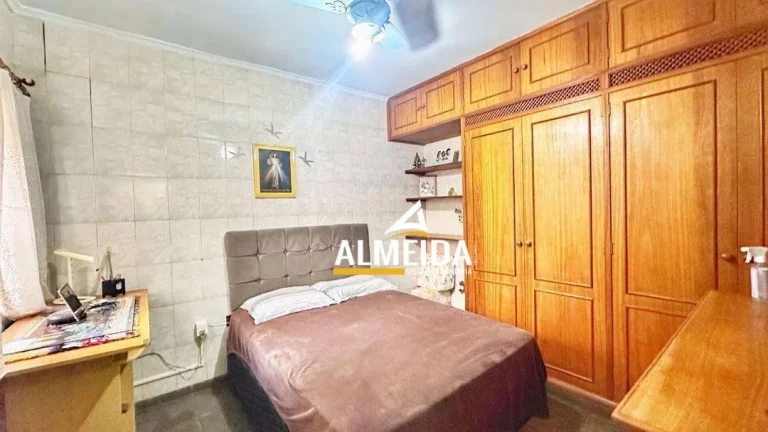 Imagem Casa com 3 dormitórios à venda, 180 m² por R$ 450.000,00 - Centro - Santa Gertrudes/SP