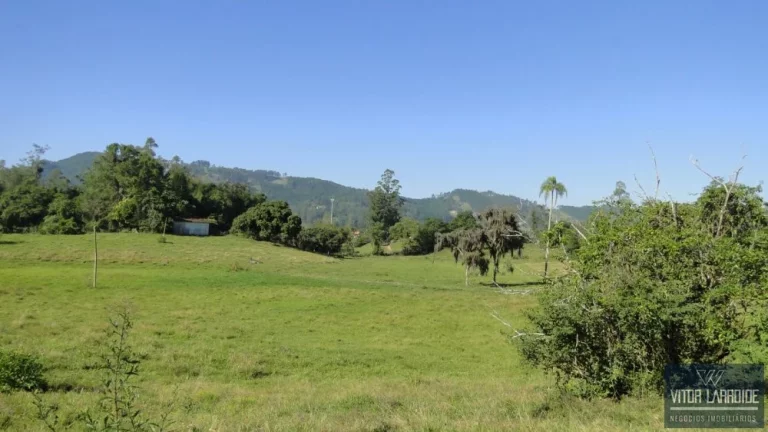 Imagem Terreno de 10,4 Hectares à Venda no Bairro Bom Pastor