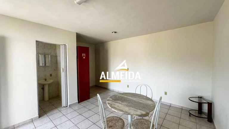 Imagem Kitnet com 4 dormitórios à venda, 130 m² por R$ 640.000 - Bela Vista - Rio Claro/SP