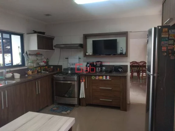Imagem Casa com 3 dormitórios à venda, 240 m² por R$ 1.000.000,00 - Balneário São Pedro - São Pedro da Aldeia/RJ