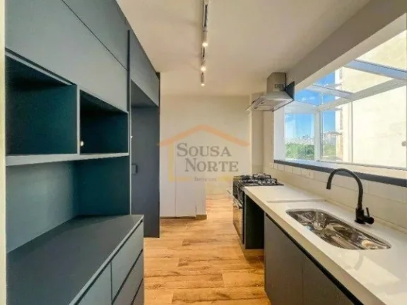 Imagem Apartamento de 188m², reformado, com 3 dormitórios sendo 2 suítes e 1 vaga de garagem. Possui sal...
