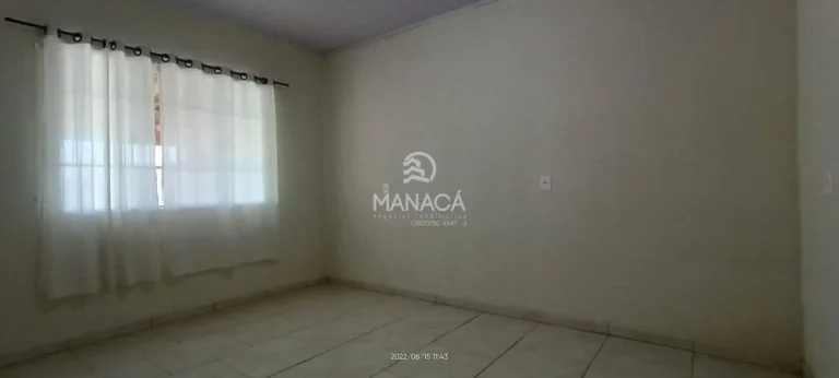 Imagem Casa com 2 Quartos a 800 Metros da Praia – Bairro Itajuba, Barra Velha/SC