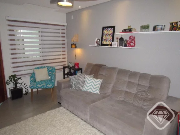 Imagem Casa moderna no Jardins do Prado

3 dormitórios, suíte com closet, pátio e segurança 24 horas

B...