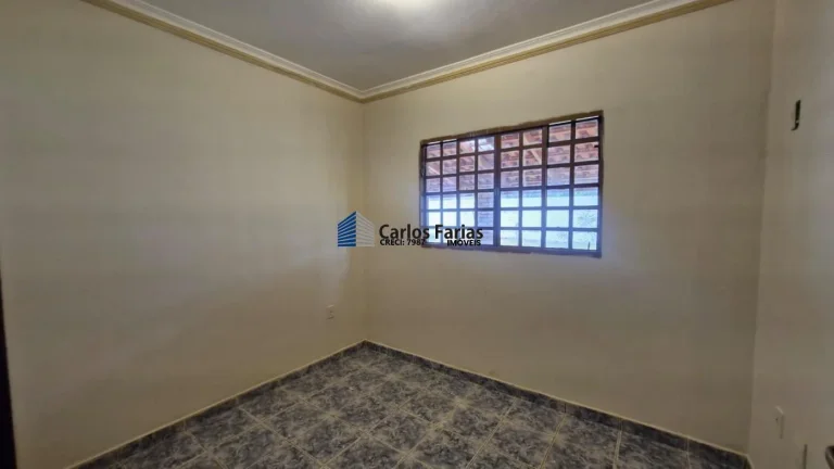 Imagem Casa em Condomínio para Venda em Brasília, Setor Habitacional Tororó (Jardim Botânico), 3 dormitórios, 1 suíte, 2 banheiros, 2 vagas