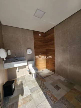 Imagem Aluguel mensal na Riviera de São Lourenço - Com 2 dormitórios 1 suíte, com 62m² de área útil, 2 vagas de garagem