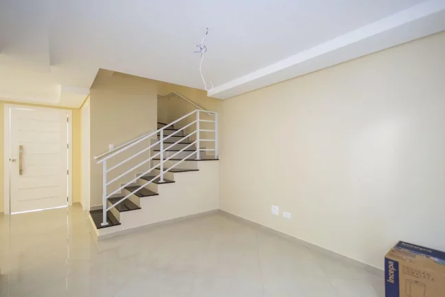 Imagem Sobrado 3 quartos com churrasqueira próximo Positivo
