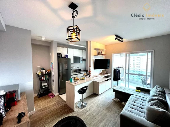 Imagem Apartamento 1 Quarto | Sala com Varanda | 1 Vaga, 45m² Útil | República