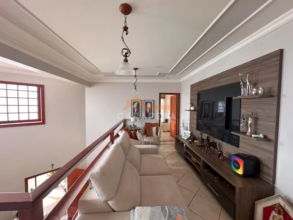 Imagem Casa no Cond. Portal dos Nobres II