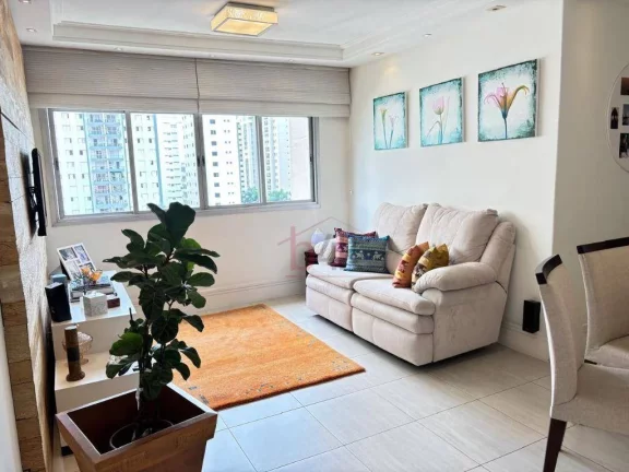 Imagem Apartamento de 75m² com 2 Dorms à Venda no Brooklin | Reformado