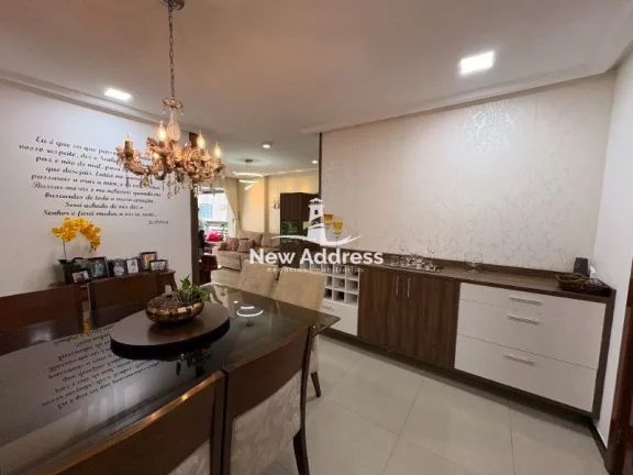 Imagem Viva na orla de Itaparica com vista mar, sol da manhã, varanda gourmet, 3 quartos com 2 suítes, móveis planejados e lazer completo.