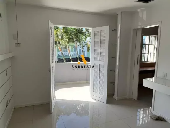 Imagem Vargem Pequena - linda casa de 4 quartos em Condomínio fechado