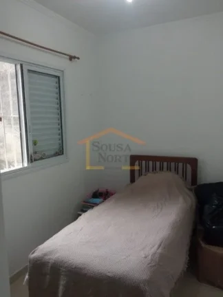 Imagem Sobrado espaçoso com 3 dormitórios, sendo 1 suíte confortável, e 2 vagas de garagem. 
Com 125m²...