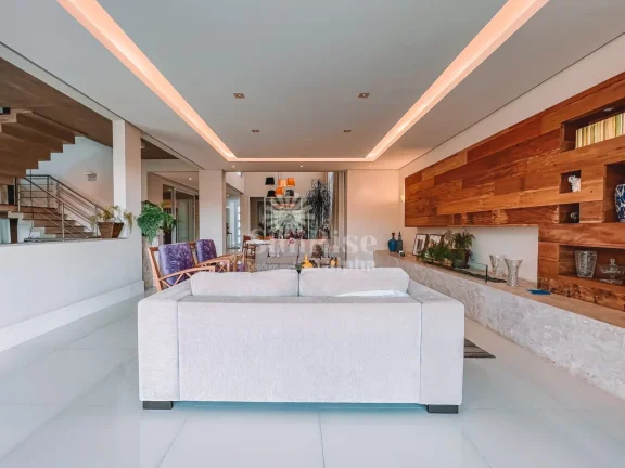 Imagem Casa a venda Tamboré 10 com 4 suítes e 4 vagas - 700m² - R$ 8.600.000,00 - Santana de Parnaíba/SP