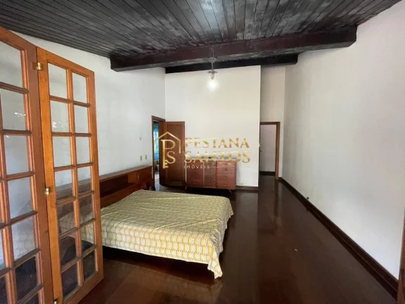 Imagem Oportunidade Única: Casa Espaçosa no Coração da Barra da Tijuca Arouca