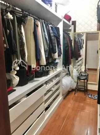 Imagem Casa à venda em condomínio fechado em Valinhos/SP!

Ótima casa à venda com 3 suítes, quintal, 3...