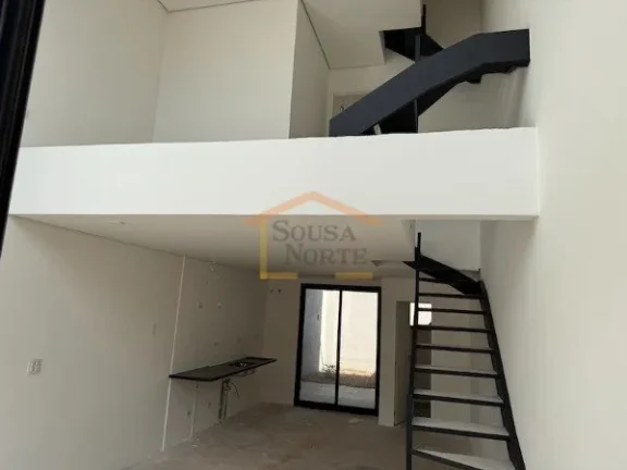 Imagem Casa em condomínio com 125 m², distribuída em 3 pavimentos, em contrapiso. O imóvel dispõe de 2...