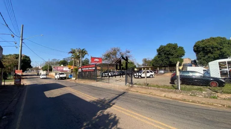 Imagem Terreno à venda, 593 m² por R$ 700.000,00 - Centro - Boituva/SP