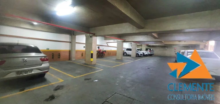 Imagem VENDO ANDAR CORRIDO COMERCIAL 227 M² -03 VGS B, SAVASSI-BH-MG
