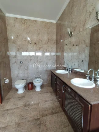 Imagem Casa clássica à venda no condomínio Moinho de Vento, em Valinhos/SP.

Linda e espaçosa casa com ...