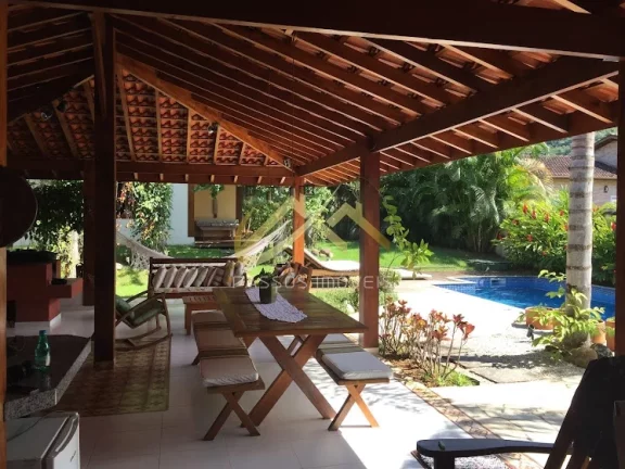 Imagem LINDA CASA EM CONDOMINIO FECHADO, MUITAS VEGETAÇÕES E UM ESPAÇO ENCANTADO