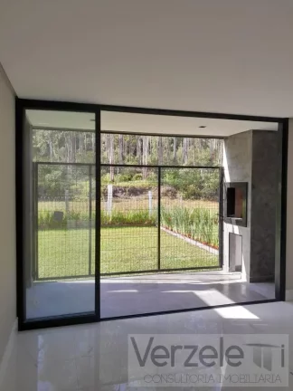 Imagem Casa / Sobrado para Venda em Camboriú / SC no bairro São Francisco de Assis