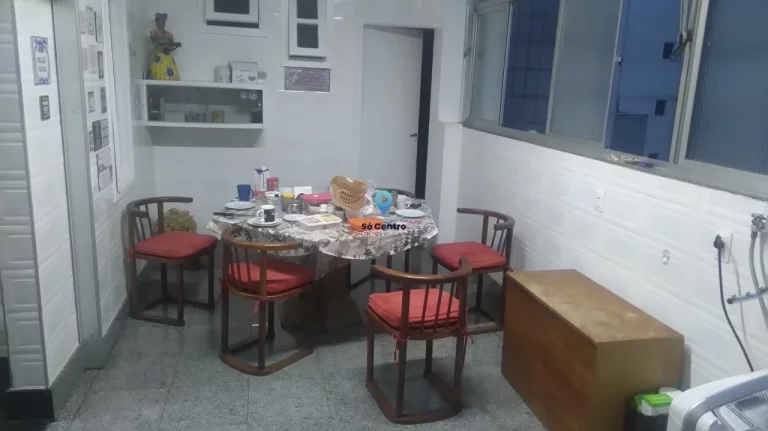 Imagem Excelente apartamento para alugar no bairro Funcionários em Belo Horizonte. Com 4 dormitórios, sen...