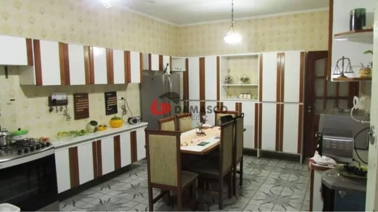 Imagem Casa à venda 2 Quartos, 4 Vagas, 228M², Vila Aquilino, Santo André - SP