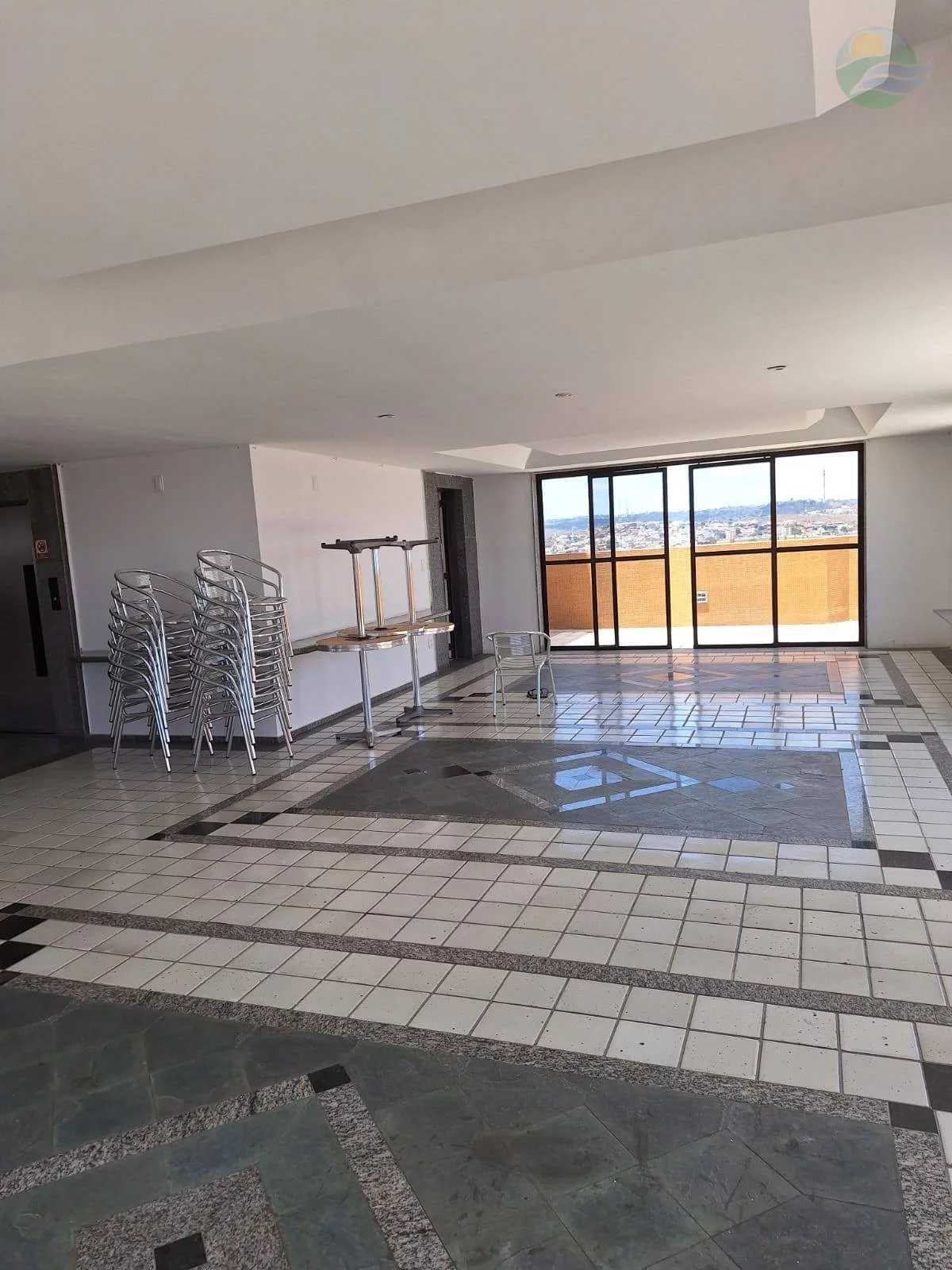 Imagem Apartamento à venda, 5 quartos, 1 por andar, Centro, Campina Grande PB
