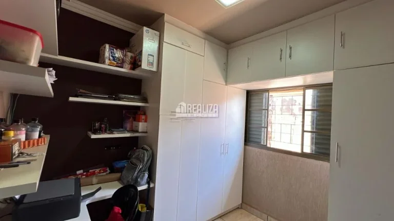 Imagem Casa à venda no bairro de Lourdes - em Uberaba