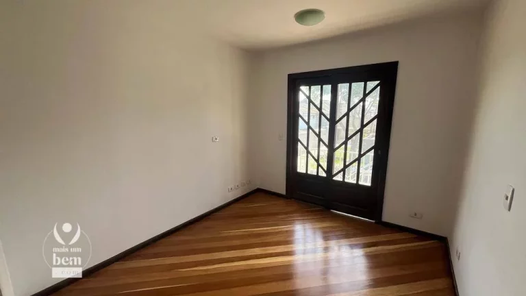 Imagem Sobrado com 5 quartos à venda, 254 m² por R$ 961.000 - Atuba - Curitiba/PR