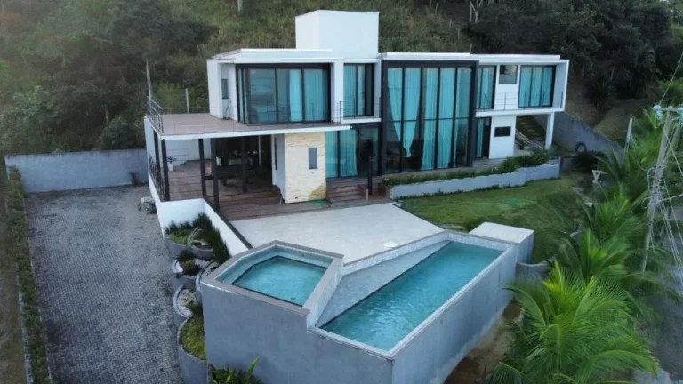 Imagem Sobrado com 5 dormitórios à venda, 529 m² por R$ 4.500.000,00 - Cigarras - São Sebastião/SP