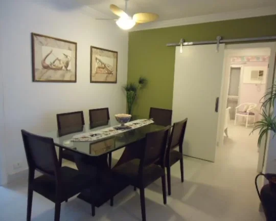 Imagem Apartamento à venda no Guarujá na Praia das Pitangueiras.