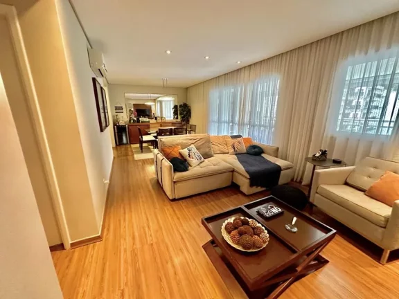 Imagem ASTÚRIAS - ALTO PADRÃO NA SEGUNDA QUADRA DA PRAIA, MARAVILHOSO APARTAMENTO COM 134 M² ÚTEIS, MAGNÍFICA ÁREA DE LAZER, 01 VAGAS DE GARAGEM NO PRÉDIO.
