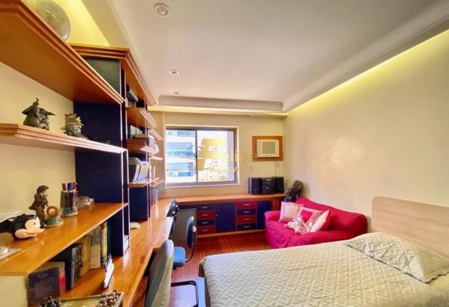Imagem UM GIGANTE APARTAMENTO DE 365M² NA PRAIA DA COSTA / VILA VELHA - ES
