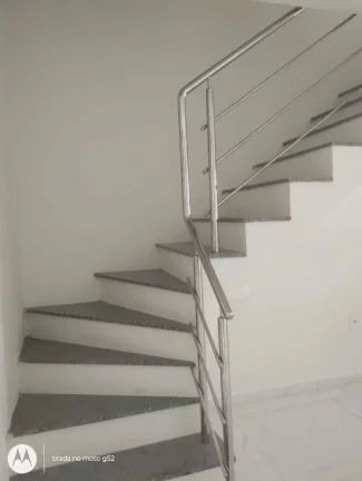 Imagem Geminado próximo ao mar com 3 dormitórios e 2 vagas de garagem em Balneário Piçarras