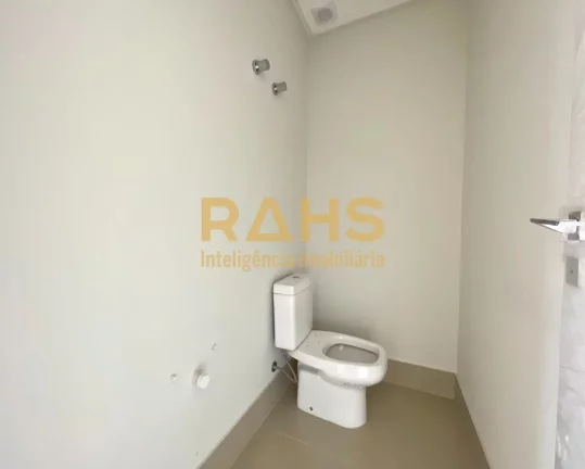 Imagem Excelente apartamento no Centro de Joinville, em frente ao 62º Batalhão. Valor baixou! De R$1.110m...