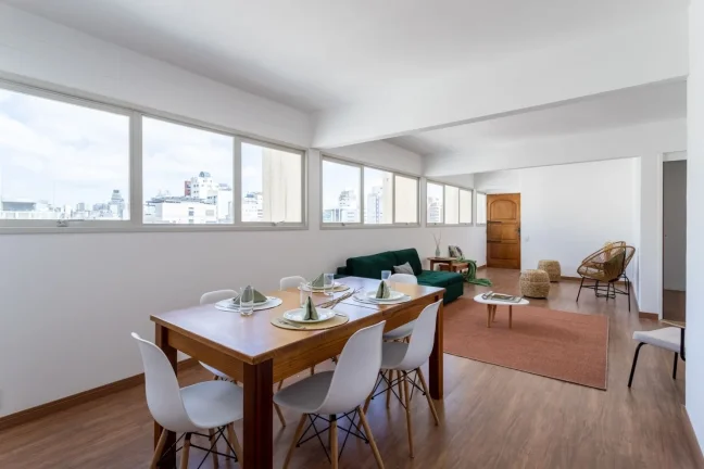 Imagem Apartamento 121M², 3Q, 1 Suíte, 2 Banheiros, 1 Vaga, Academia, Piscina, Salão de Festas, Churrasqueira, Playground, Quadra, Espaço Gourmet.